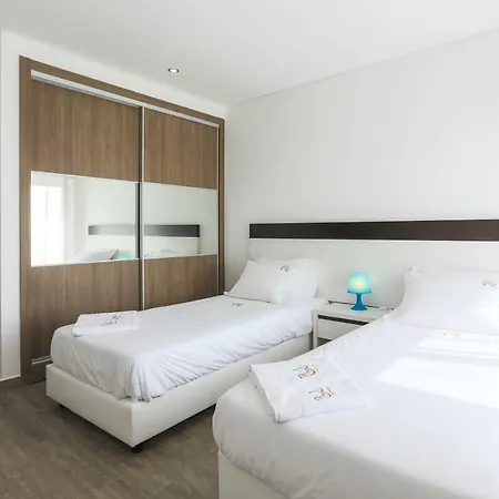 Vitamin Sea, The Sea View