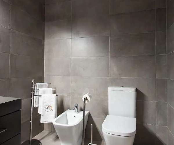 דירה Vitamin Sea, The Sea View בליאל